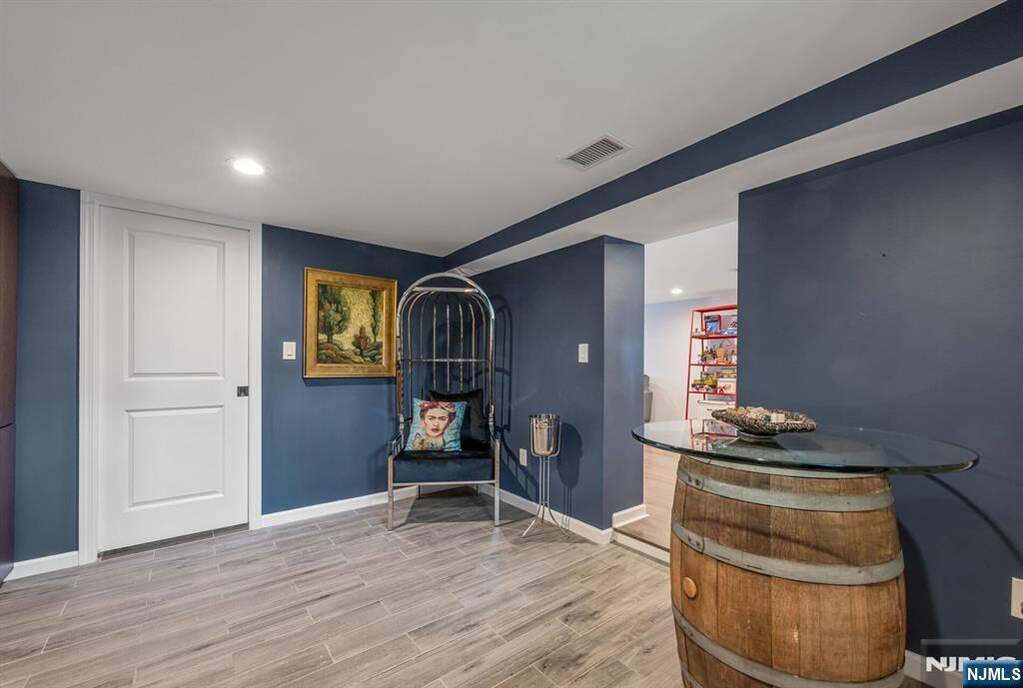 4 Bedroom Single Family Home/House's Image 24