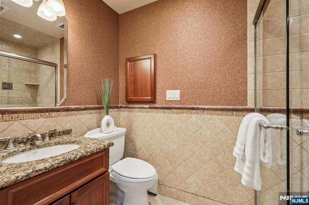 3 Bedroom Single Family Home/House's Image 15