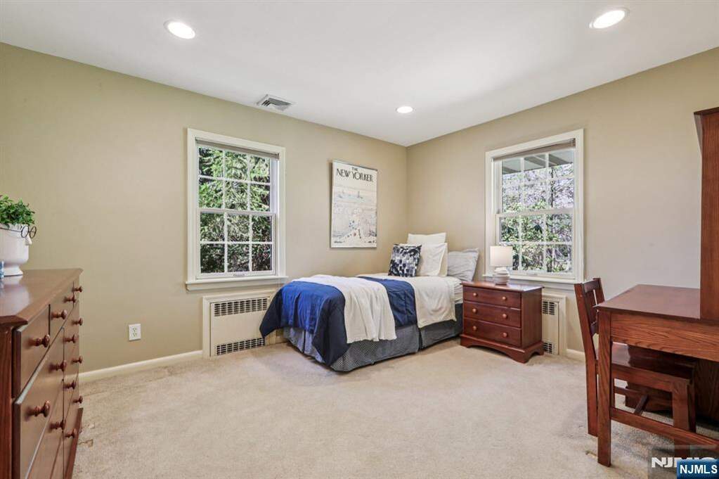 3 Bedroom Single Family Home/House's Image 17