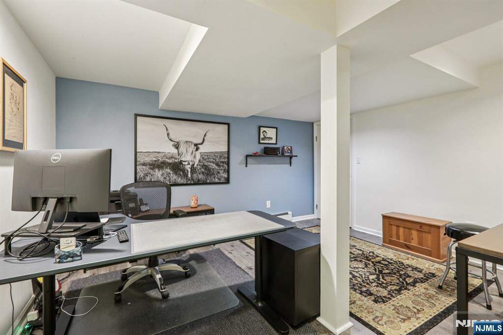 3 Bedroom Single Family Home/House's Image 23