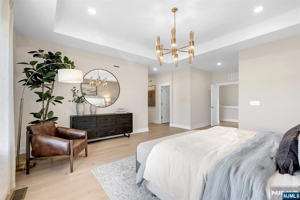 3 Bedroom Villa/Townhouse's Image 17