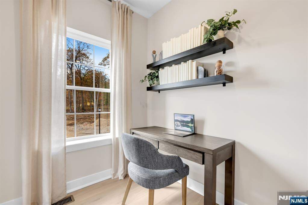 3 Bedroom Villa/Townhouse's Image 22