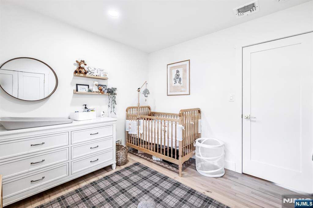 4 Bedroom Single Family Home/House's Image 26