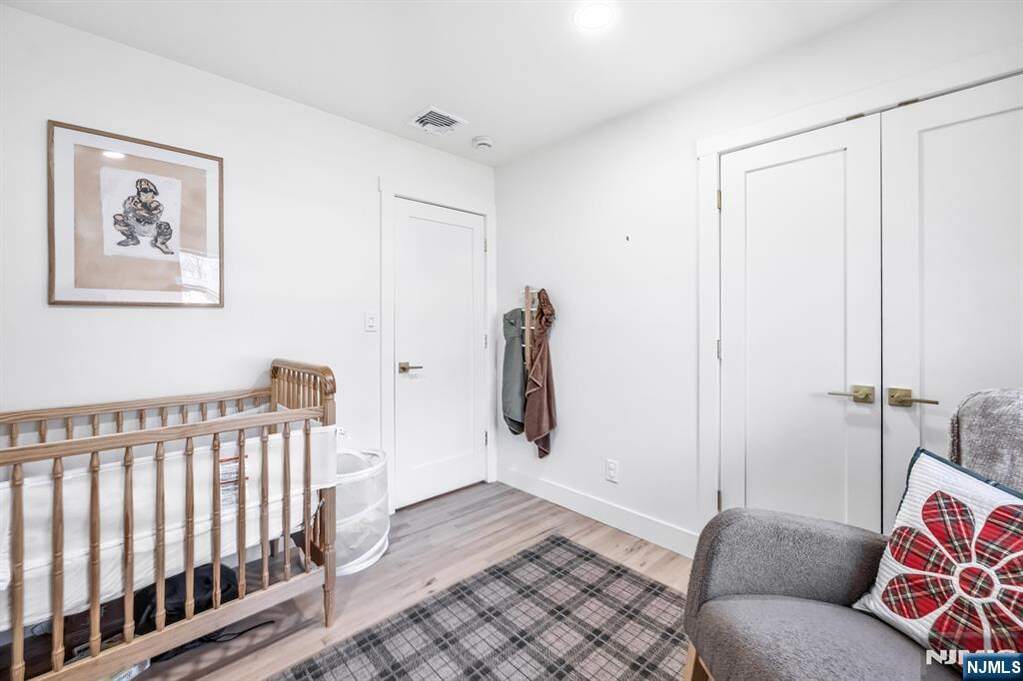 4 Bedroom Single Family Home/House's Image 27