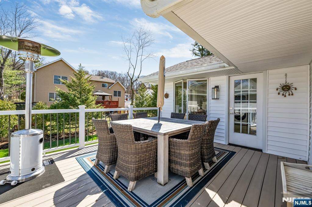 4 Bedroom Single Family Home/House's Image 40