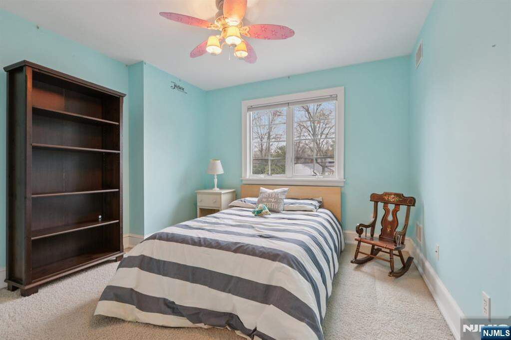 4 Bedroom Single Family Home/House's Image 26