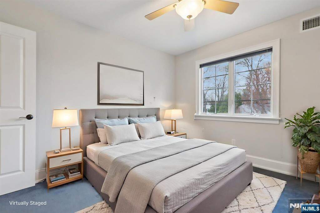 4 Bedroom Single Family Home/House's Image 28