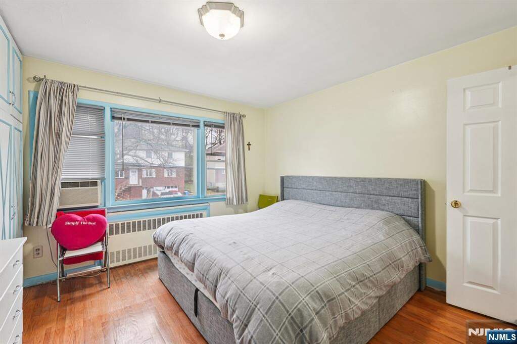 5 Bedroom Multi Unit's Image 14