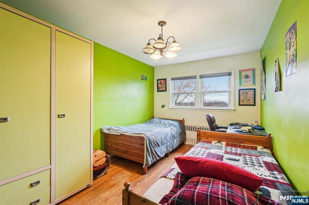 5 Bedroom Multi Unit's Image 17