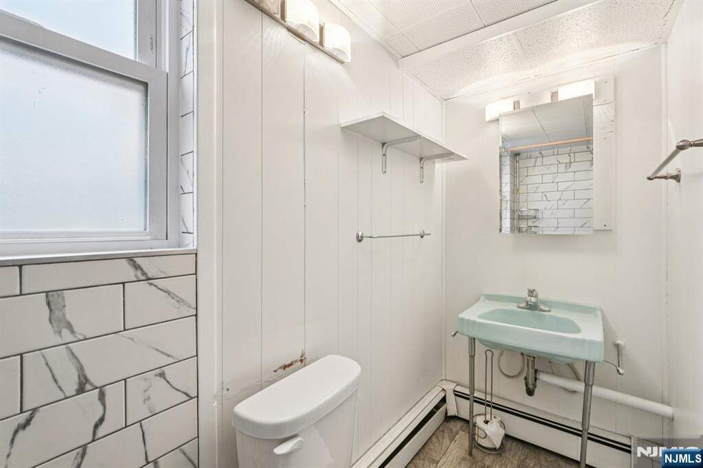 5 Bedroom Multi Unit's Image 24