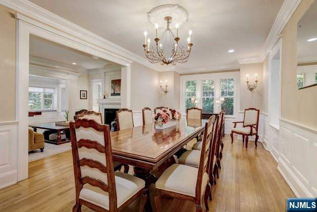 8 Bedroom Single Family Home/House's Image 13