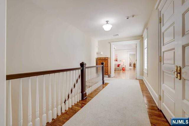 8 Bedroom Single Family Home/House's Image 21
