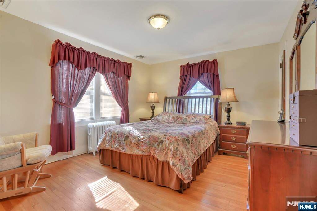 4 Bedroom Single Family Home/House's Image 13
