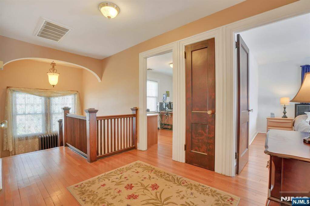 4 Bedroom Single Family Home/House's Image 22
