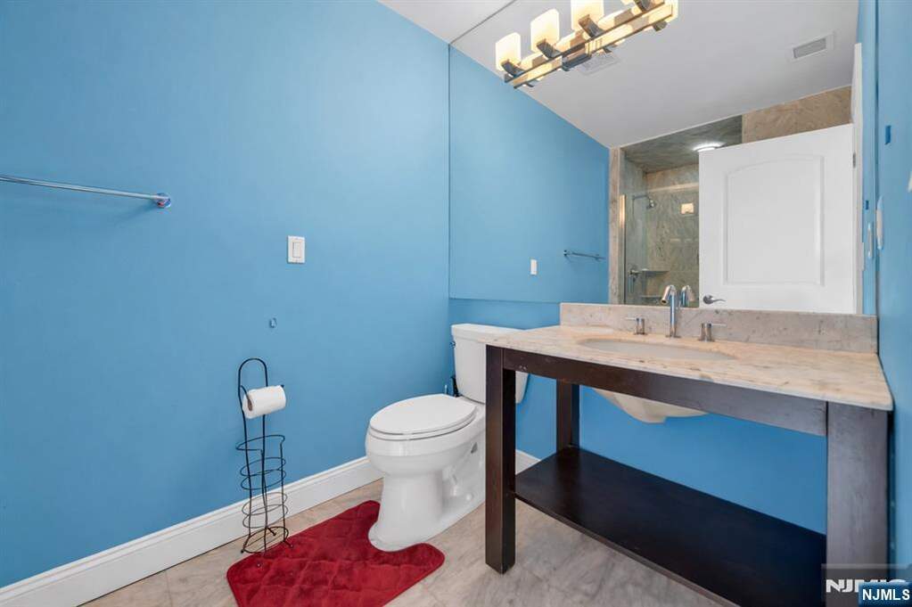 4 Bedroom Single Family Home/House's Image 26