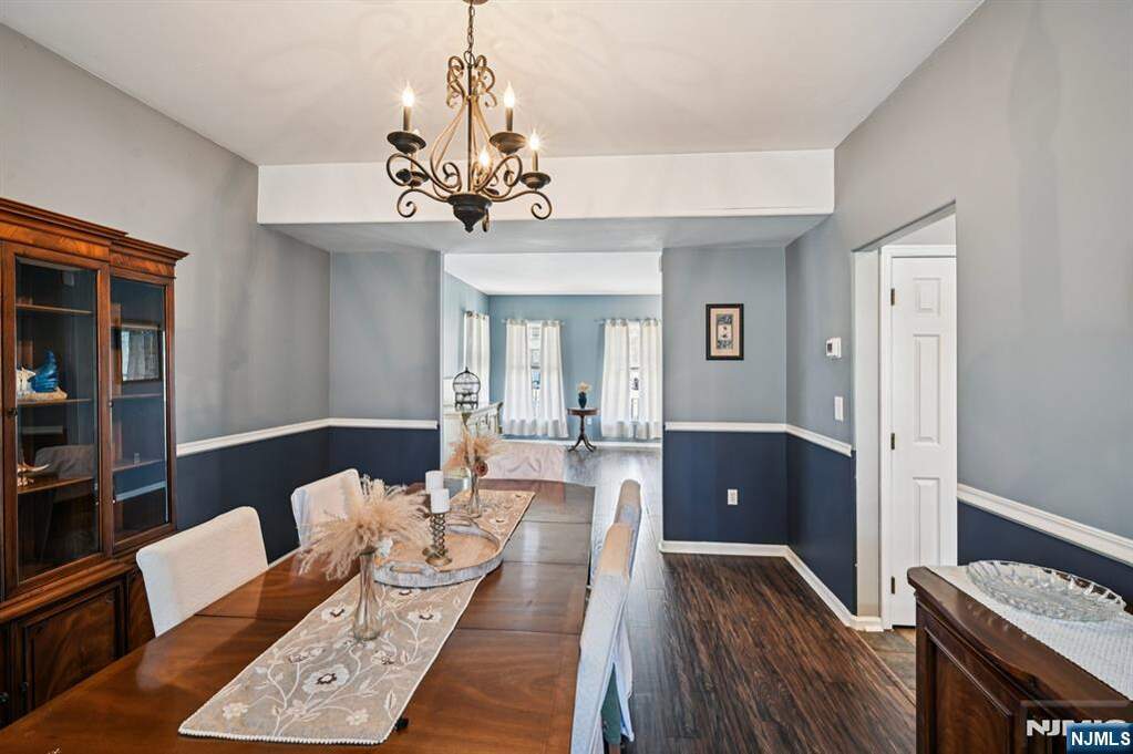 4 Bedroom Single Family Home/House's Image 15