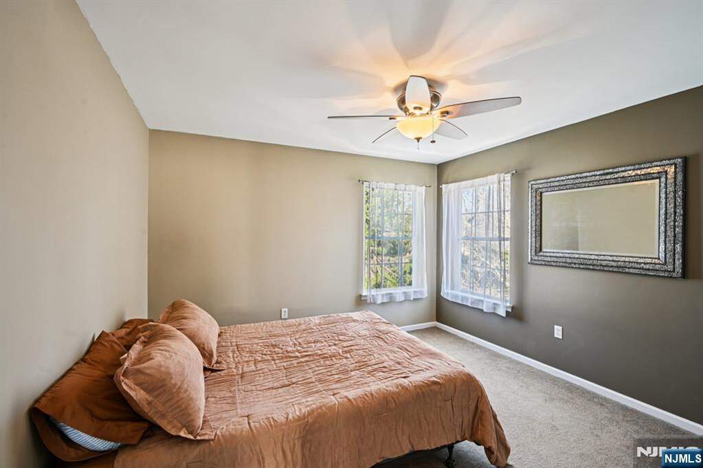 4 Bedroom Single Family Home/House's Image 30