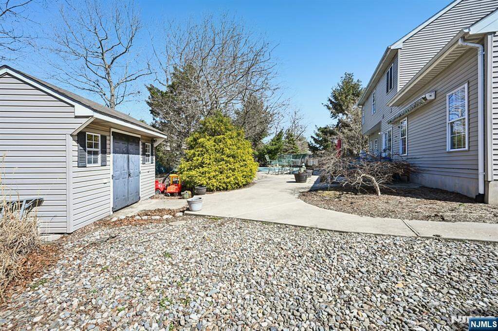 4 Bedroom Single Family Home/House's Image 46