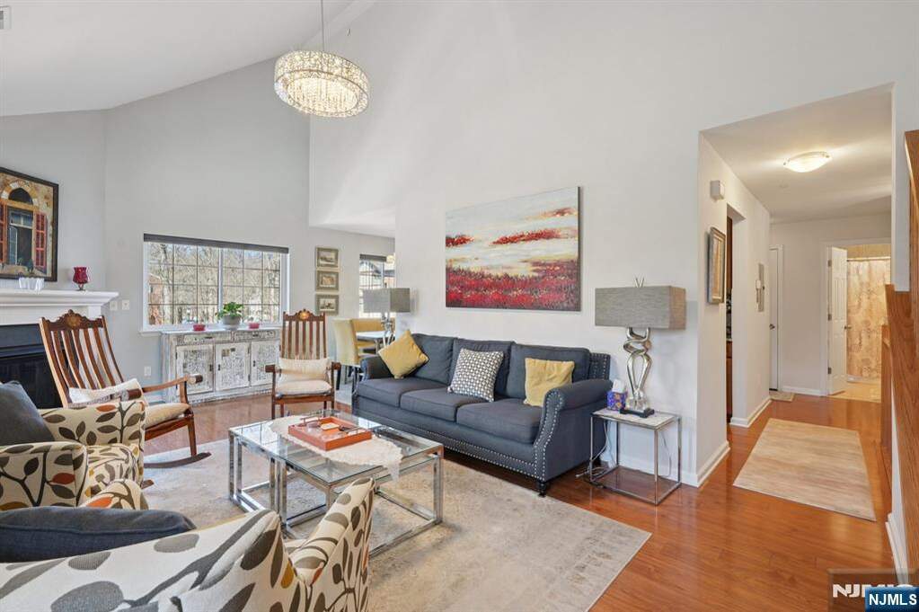 2 Bedroom Apartment/Flat's Image 7