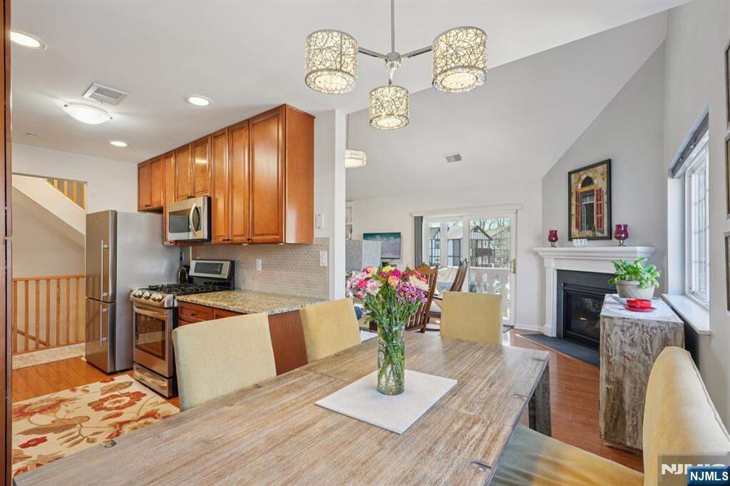 2 Bedroom Apartment/Flat's Image 10