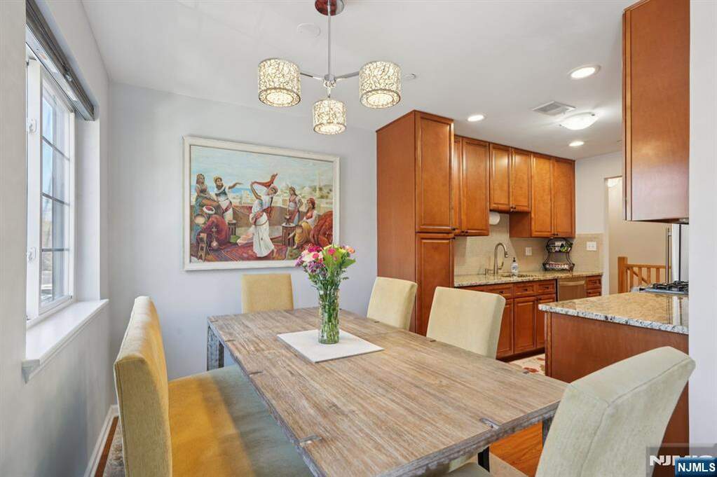 2 Bedroom Apartment/Flat's Image 12