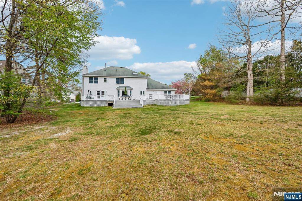 5 Bedroom Single Family Home/House's Image 46