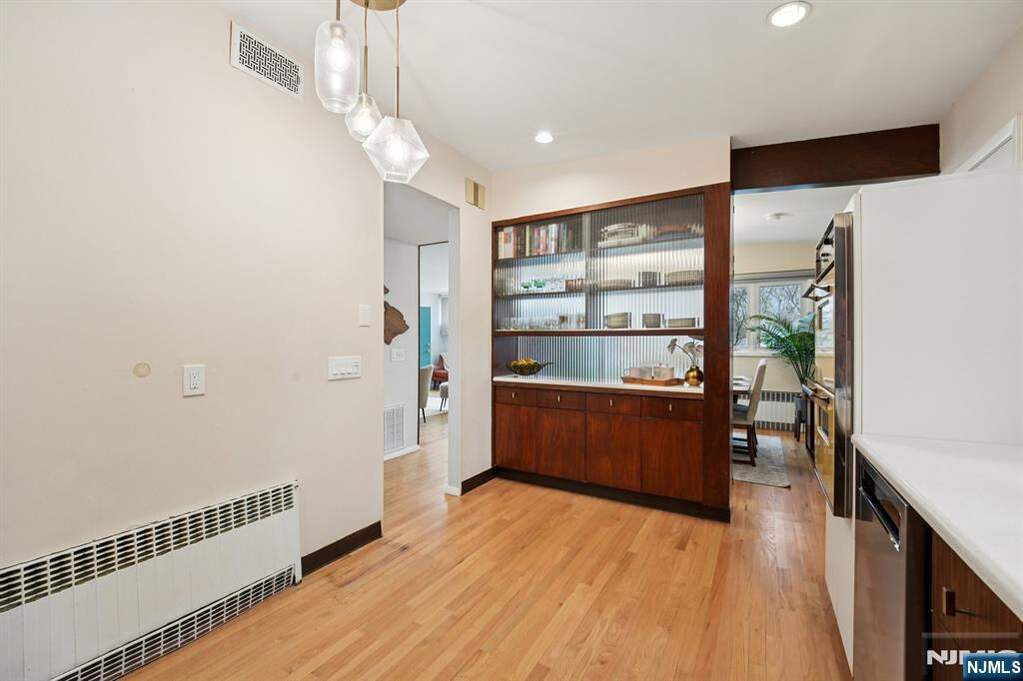 3 Bedroom Single Family Home/House's Image 14