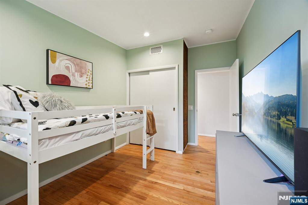 3 Bedroom Single Family Home/House's Image 21