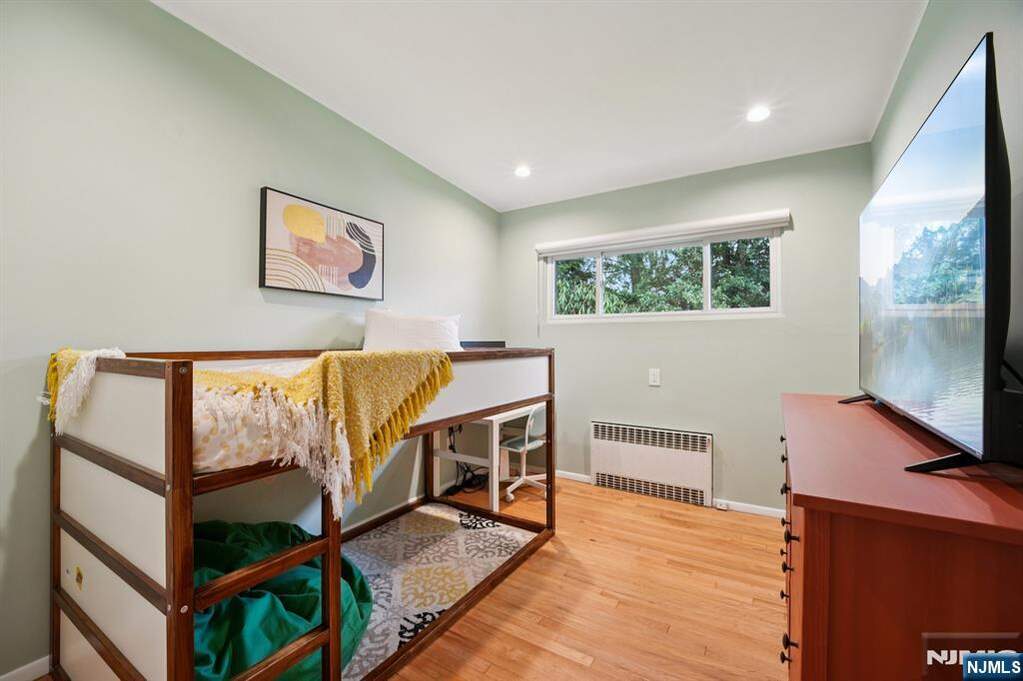 3 Bedroom Single Family Home/House's Image 22