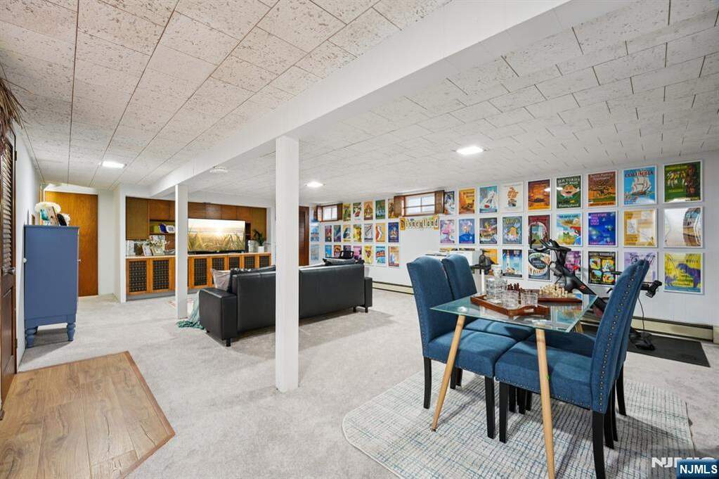3 Bedroom Single Family Home/House's Image 27