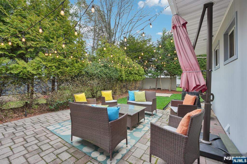 3 Bedroom Single Family Home/House's Image 36