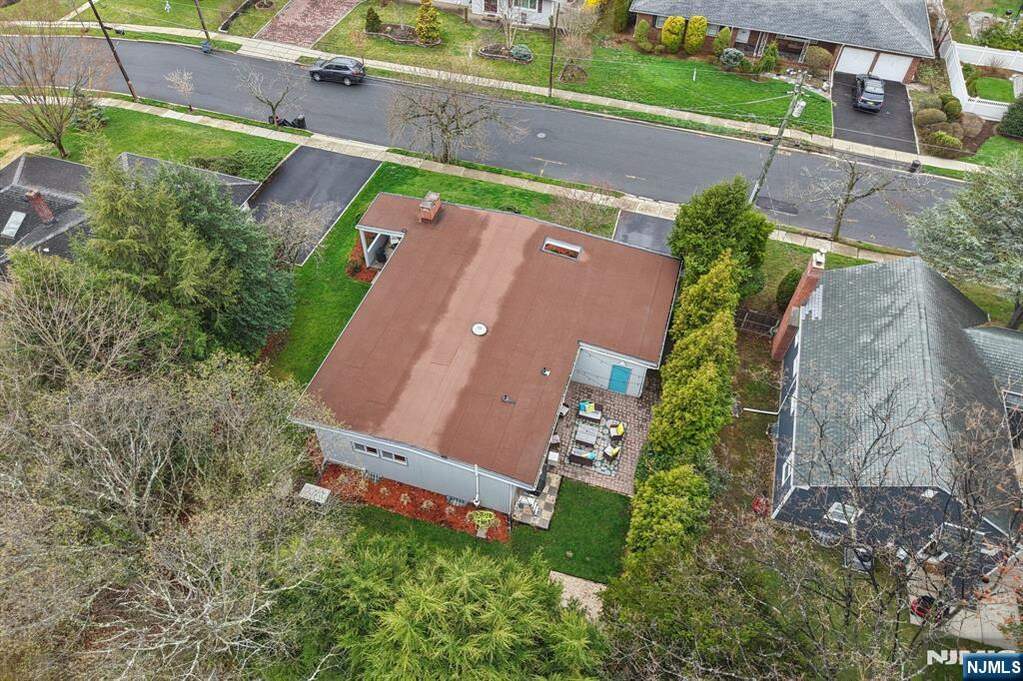 3 Bedroom Single Family Home/House's Image 47