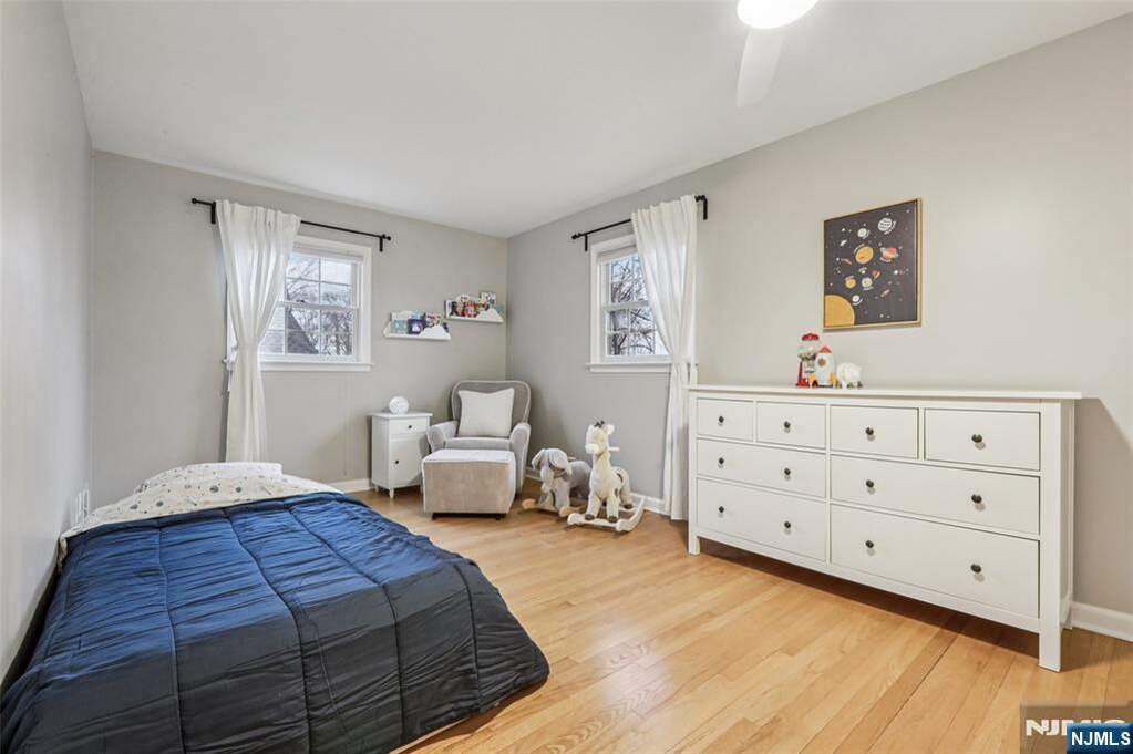 3 Bedroom Single Family Home/House's Image 13