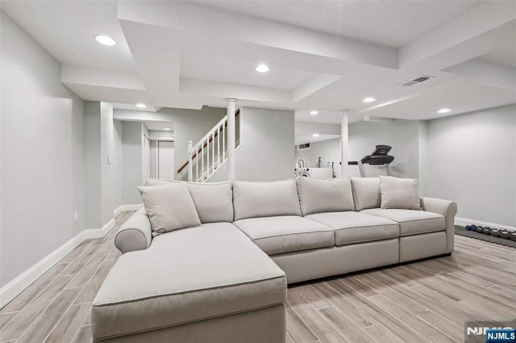 3 Bedroom Single Family Home/House's Image 16