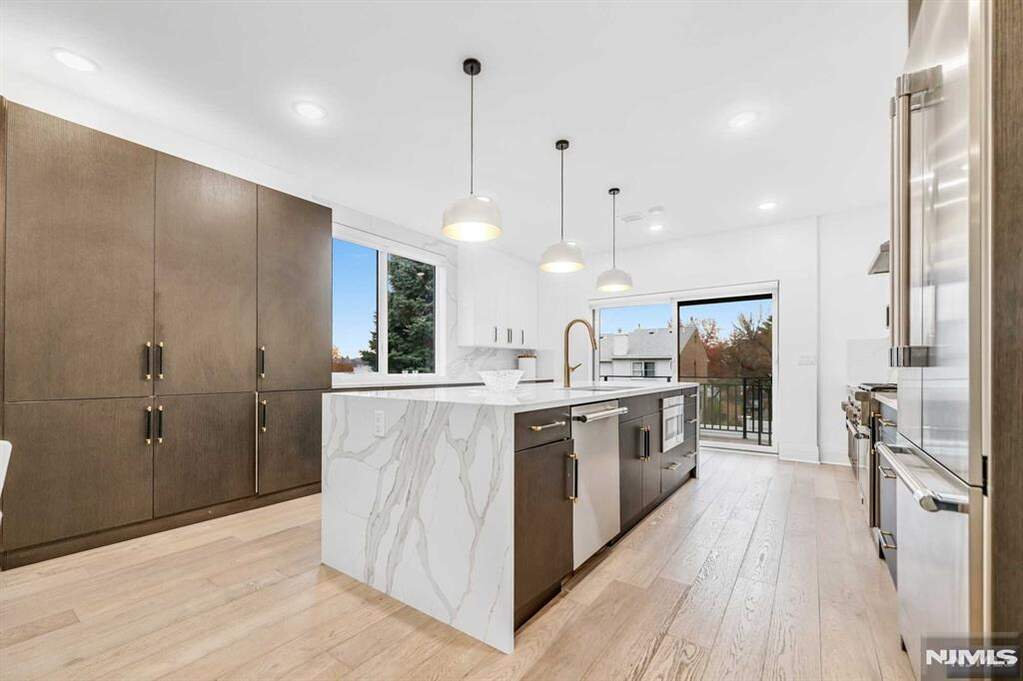 4 Bedroom Villa/Townhouse's Image 14