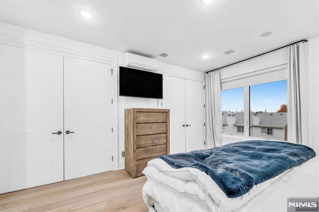 4 Bedroom Villa/Townhouse's Image 24