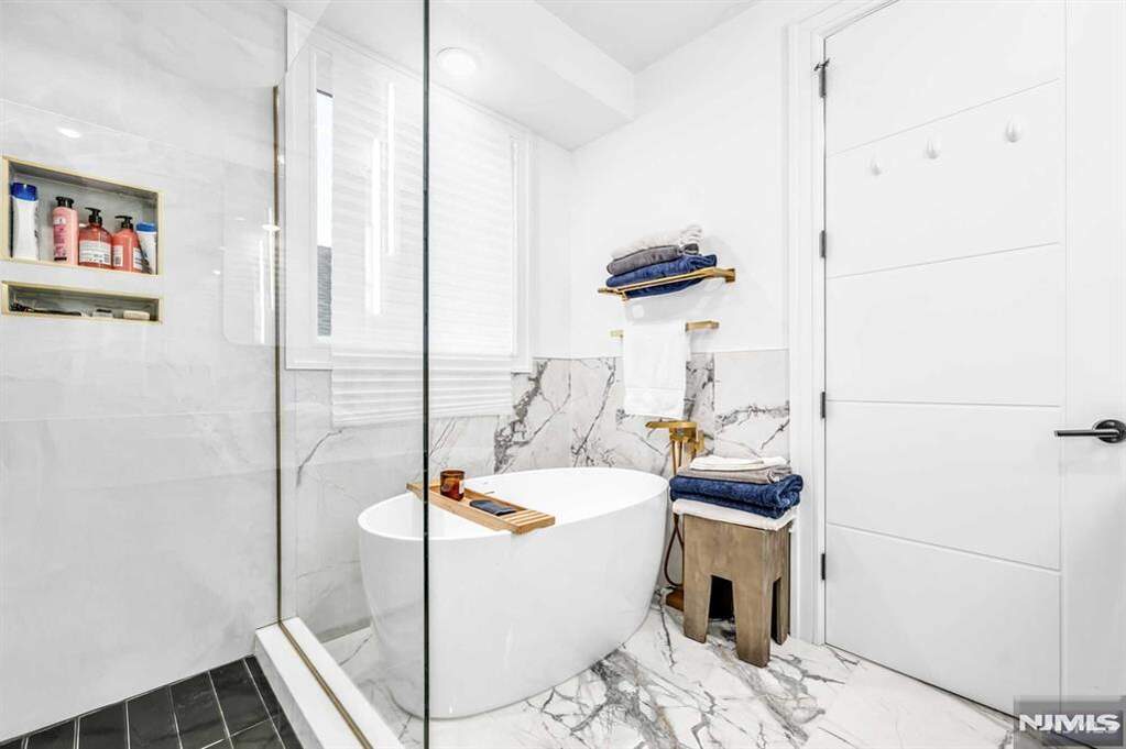 4 Bedroom Villa/Townhouse's Image 26