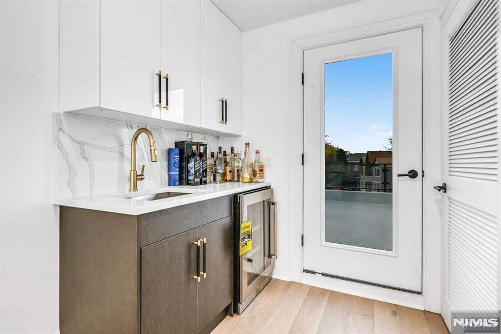 4 Bedroom Villa/Townhouse's Image 35
