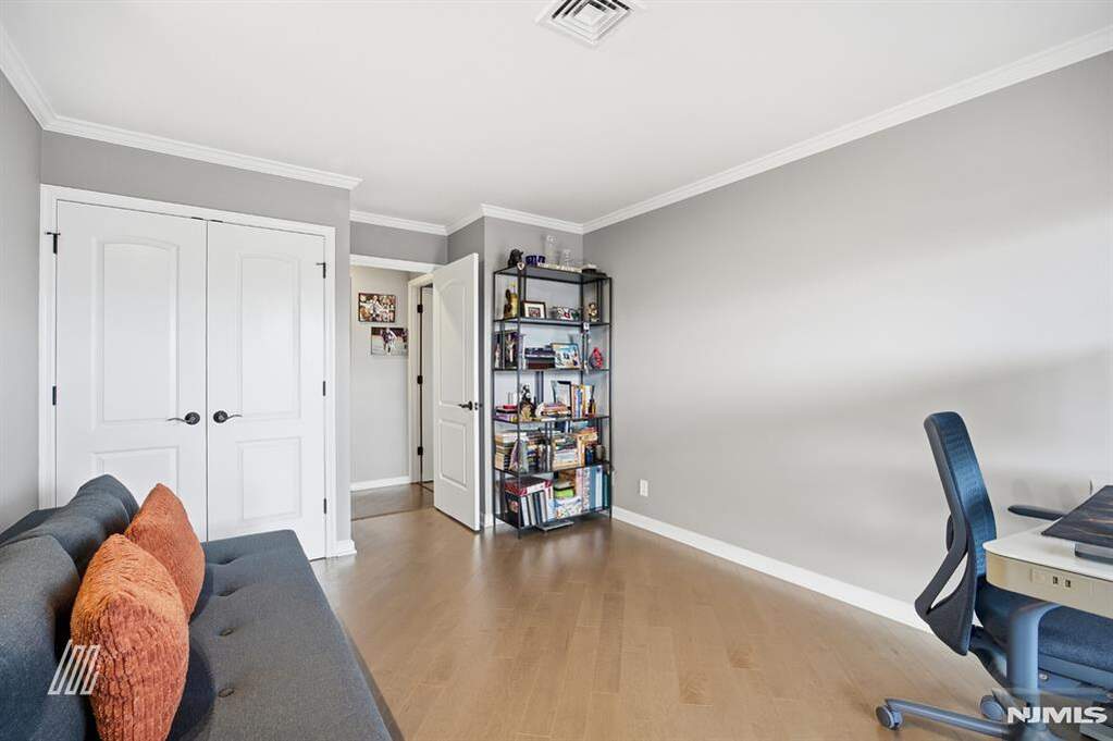 2 Bedroom Apartment/Flat's Image 17