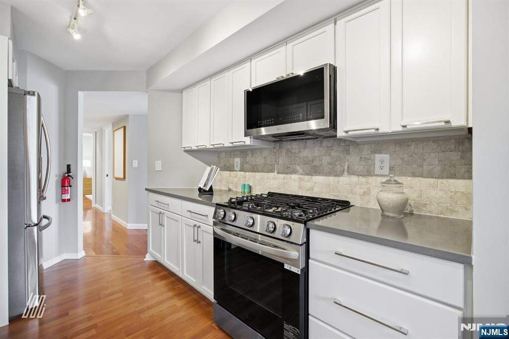 2 Bedroom Apartment/Flat's Image 9