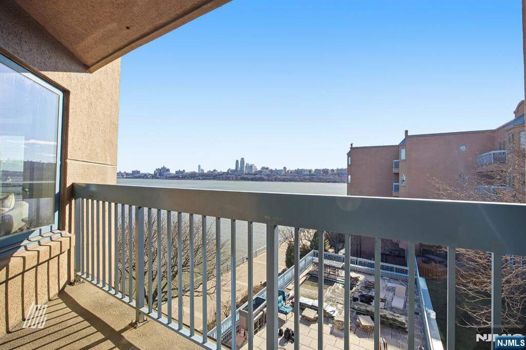 2 Bedroom Apartment/Flat's Image 13