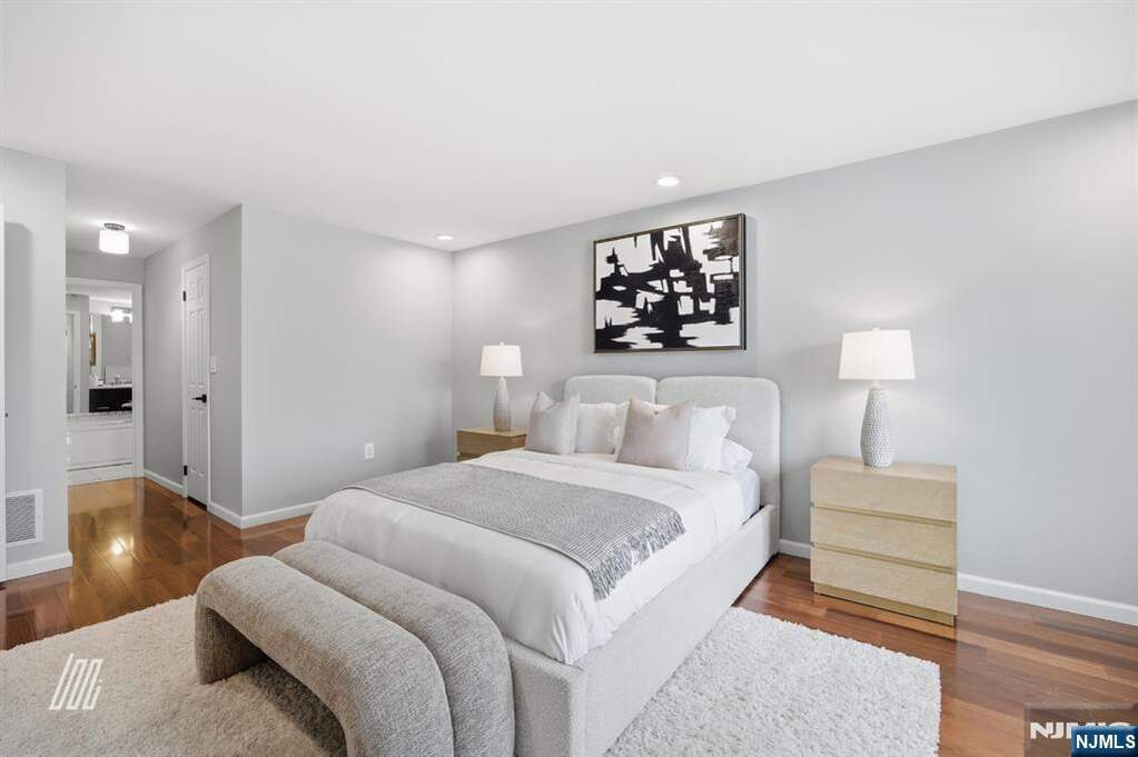 2 Bedroom Apartment/Flat's Image 19
