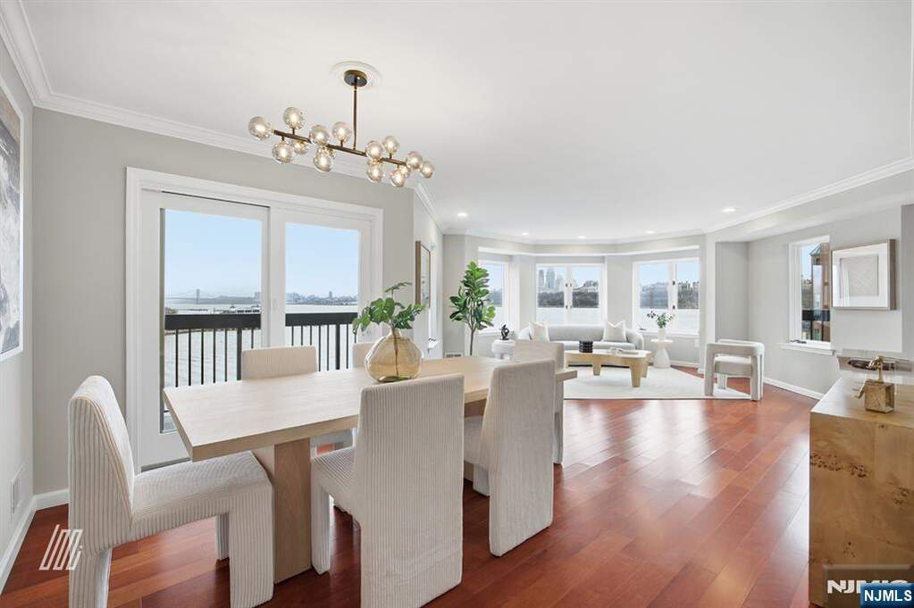 2 Bedroom Apartment/Flat's Image 3