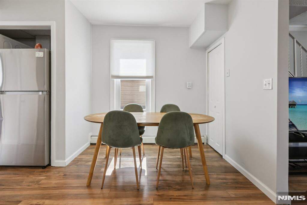 3 Bedroom Single Family Home/House's Image 9