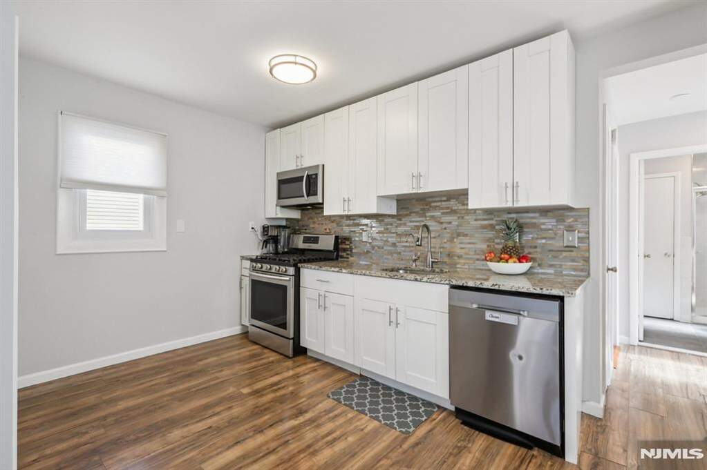 3 Bedroom Single Family Home/House's Image 11
