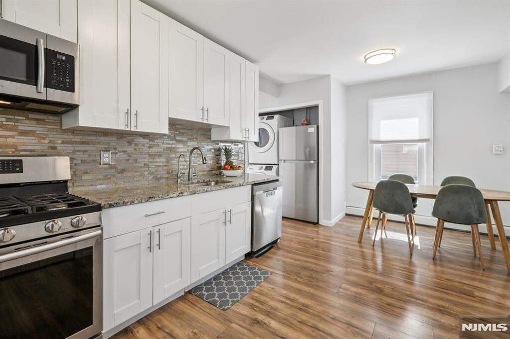 3 Bedroom Single Family Home/House's Image 13