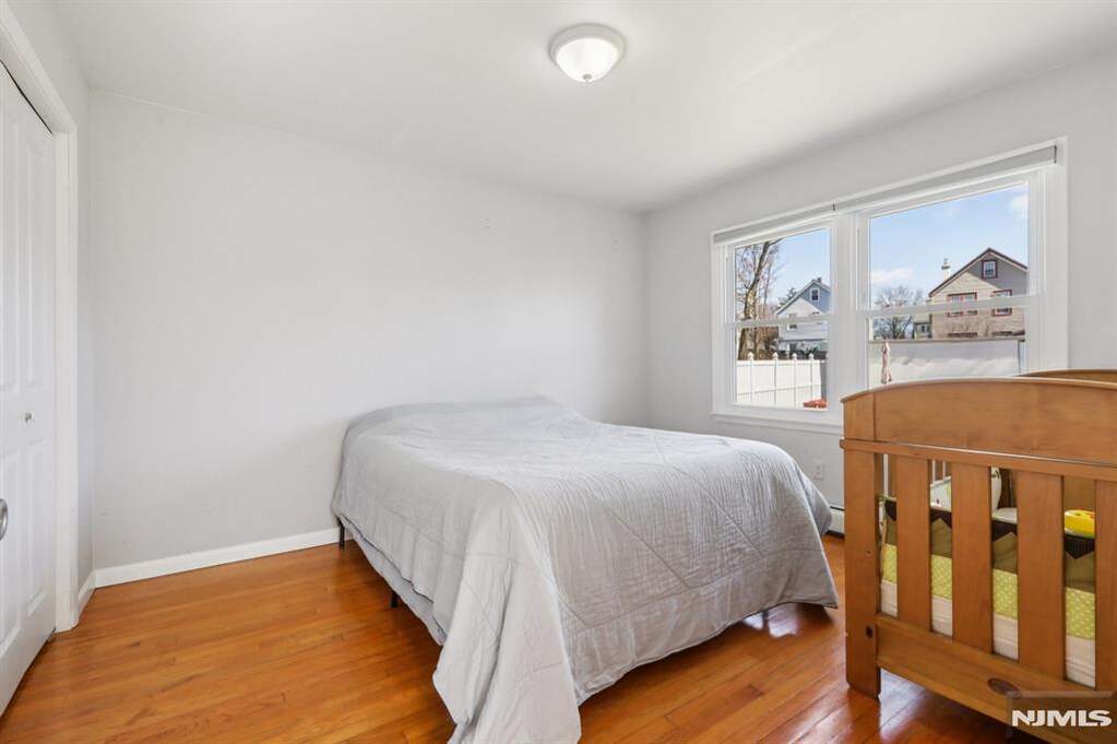 3 Bedroom Single Family Home/House's Image 16