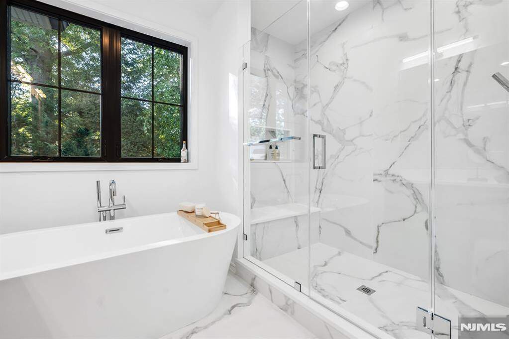 3 Bedroom Villa/Townhouse's Image 16