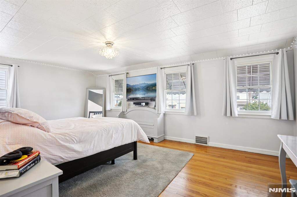 3 Bedroom Single Family Home/House's Image 19
