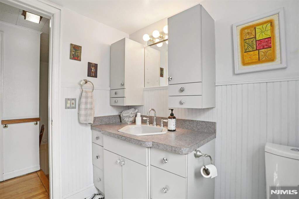3 Bedroom Single Family Home/House's Image 24
